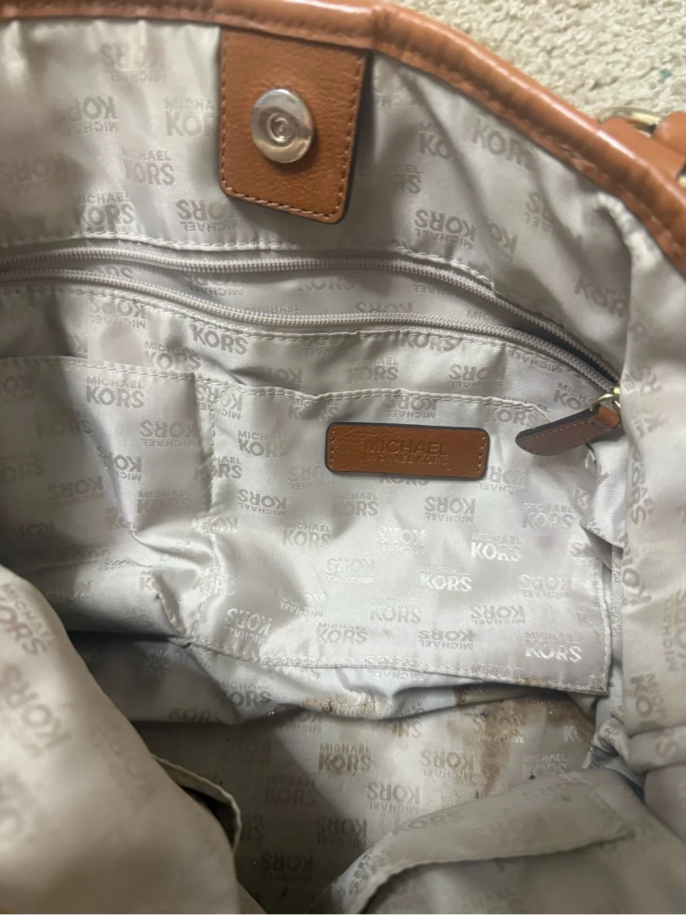 Michael Kors navy white